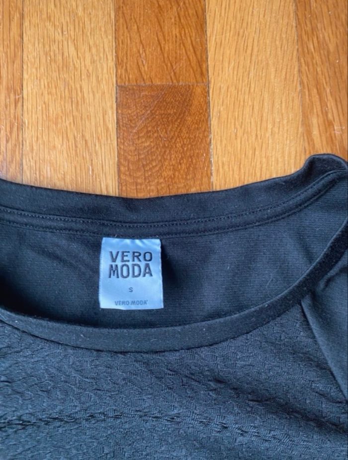 Robe noir - photo numéro 3