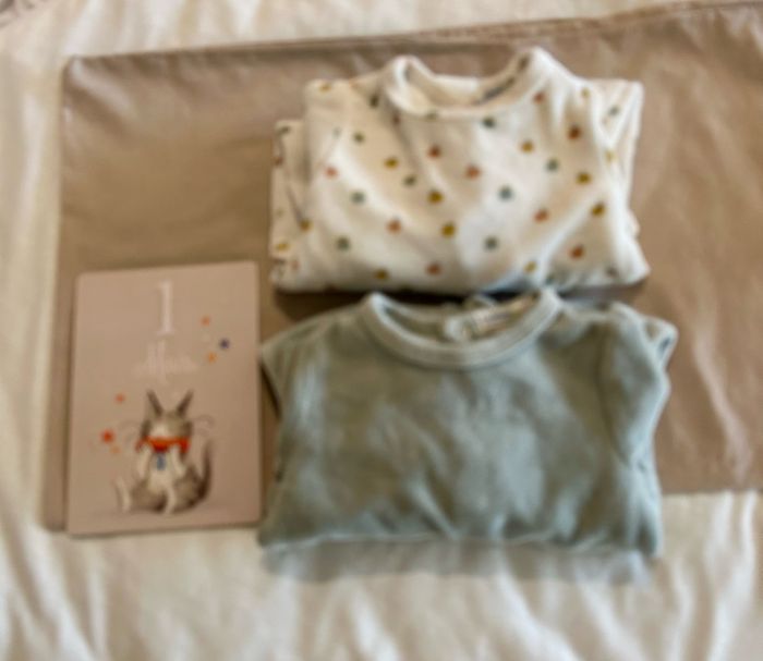 Lot 2 pyjamas Bout’Chou -1mois - photo numéro 6