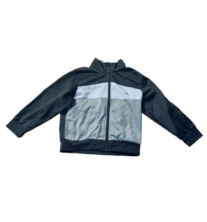 Veste marque domyos taille 5 ans
