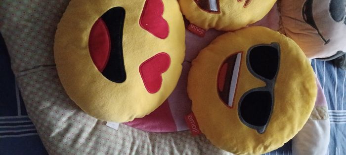 Peluche Smiley ☺️ - photo numéro 3