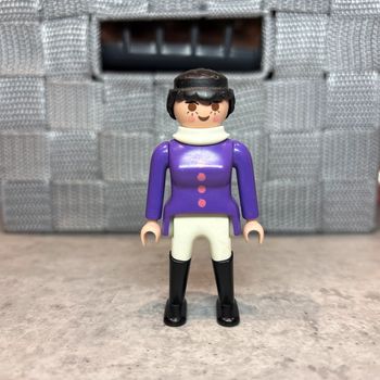 Personnage figurine femme playmobil