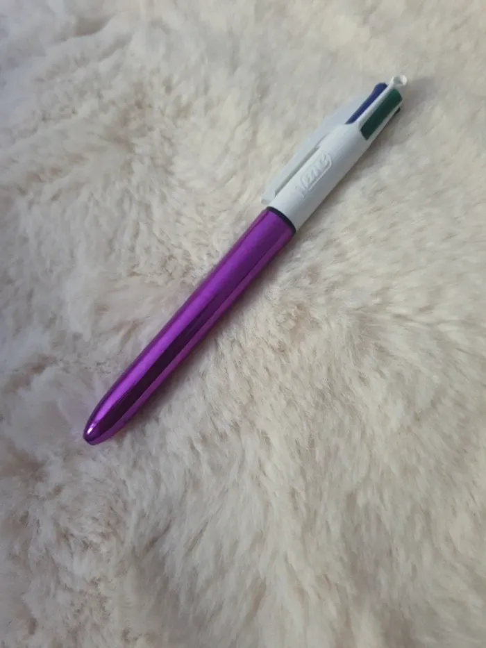 Neuf stylo bic 4 couleurs violet métallisé