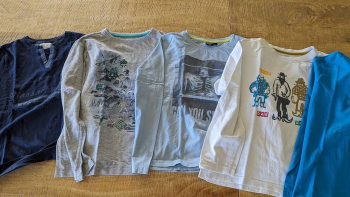 Lot de 5 hauts manches longues en 10 ans.