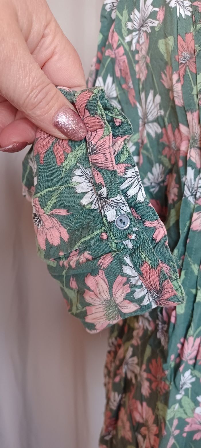 Très jolie blouse manches longues femme T 48 lisez bien l'annonce surtout - photo numéro 3