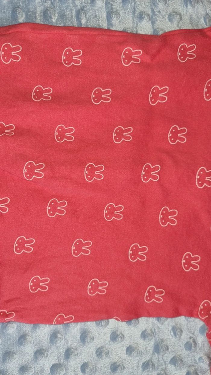 Pyjama 1 mois 50 cm en bon état - photo numéro 9
