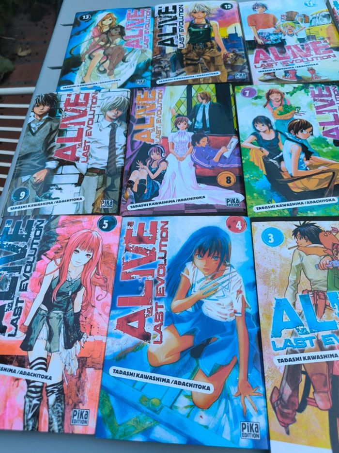 Lot de 13 mangas alive last évolution  de 1 à 13 en TB état - photo numéro 2