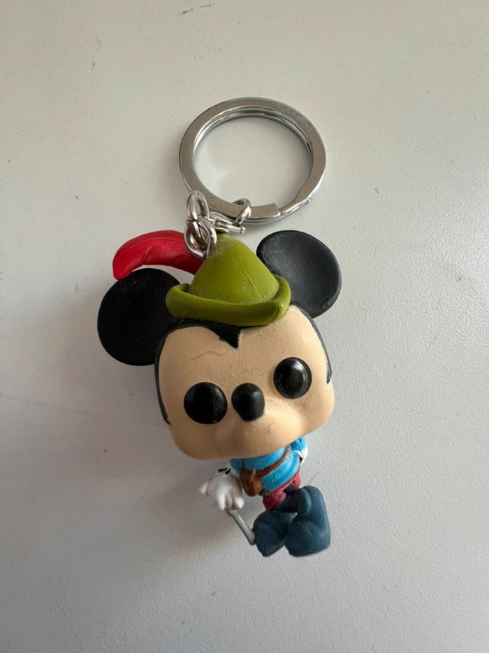 Porte clé Mickey funko pop - photo numéro 2