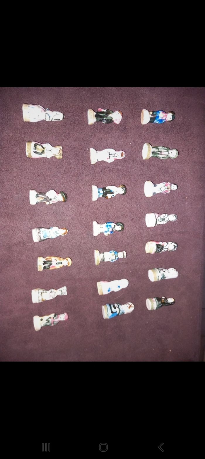 Lot 21 fèves - Personnages