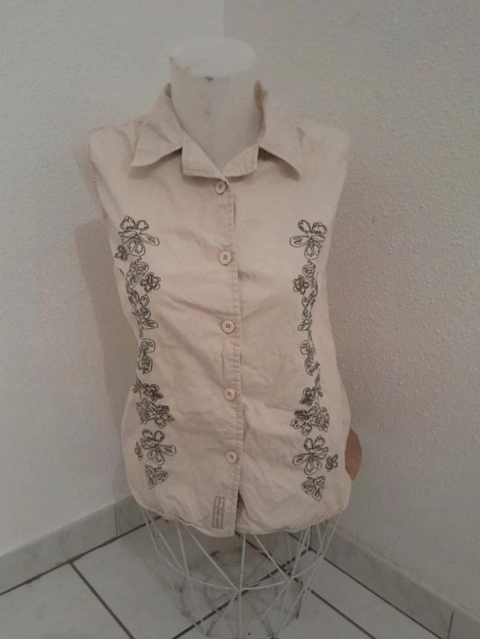 Chemise sans manches🩶 taille 12 ans 🤍