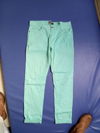 Jean femme été, mi saison,  bleu ciel taille 40 ou  L couleur