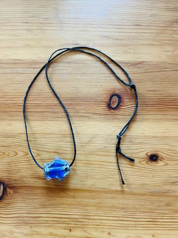 Collier cordon poisson