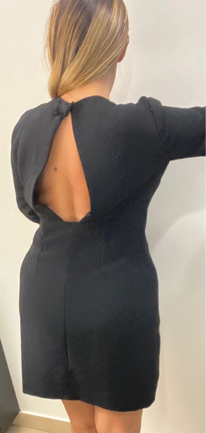 Superbe Robe Droite Dos Nu Taille 42