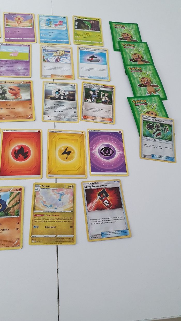 Lot de 35 cartes Pokemon - photo numéro 7
