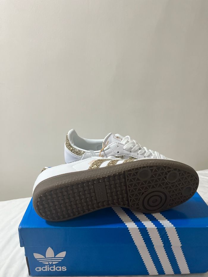Basket adidas pailleté - photo numéro 6