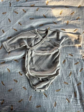 Body beige 1 mois