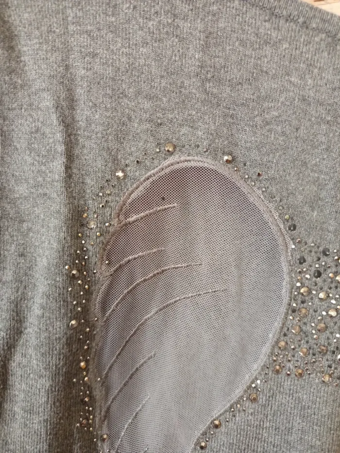 Pull léger gris ailes dans le dos - photo numéro 6