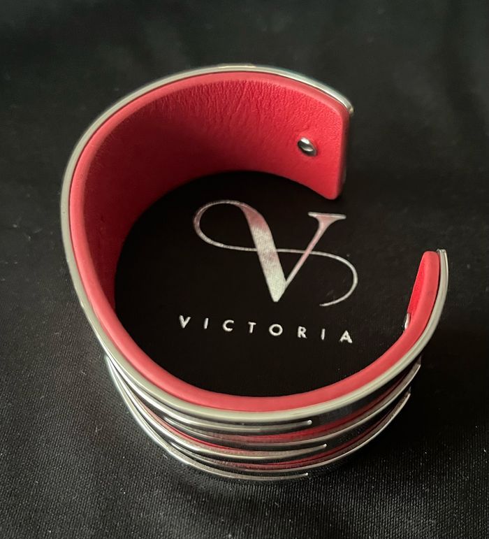 Bracelet Acier inoxydable Cuir Rouge VICTORIA - Diam 65 - Neuf - photo numéro 5