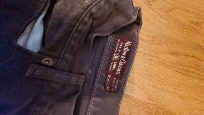 Jeans malboro - photo numéro 4