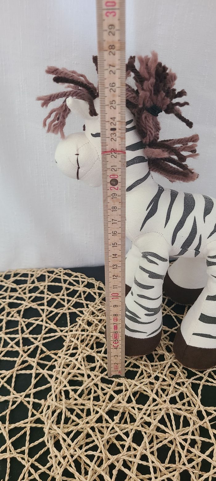 doudou peluche zebre billes peau de pêche nature et decouvertes - photo numéro 2