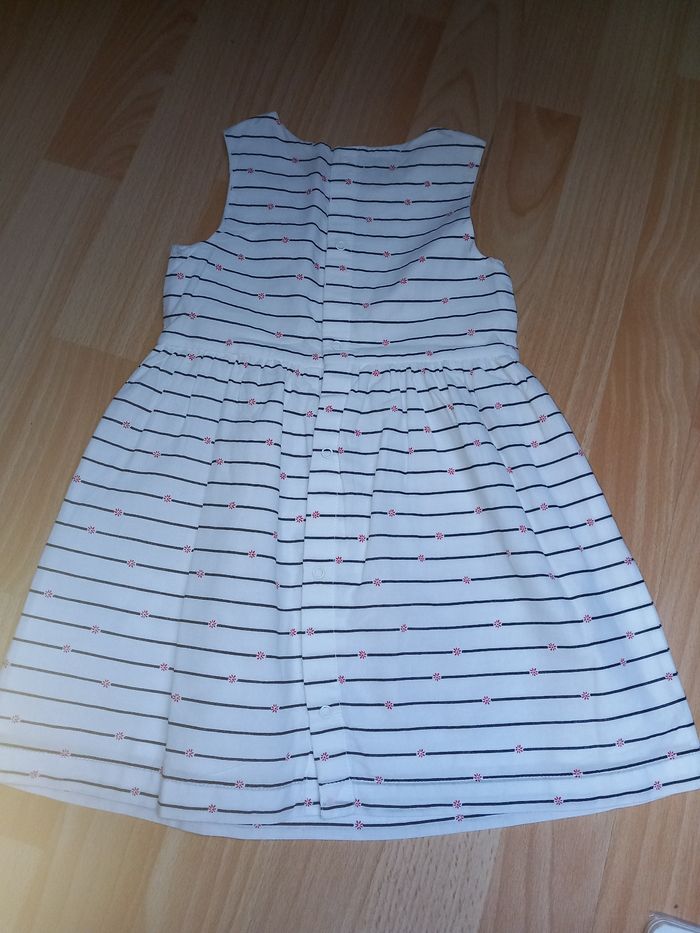 Robe 24 mois kiabi - photo numéro 2