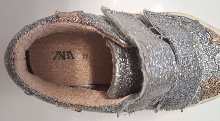 Chaussures pailletées à scratchs fille p.22 ABE - photo numéro 7