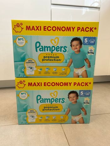 160 couches Pampers premium protection taille 5
