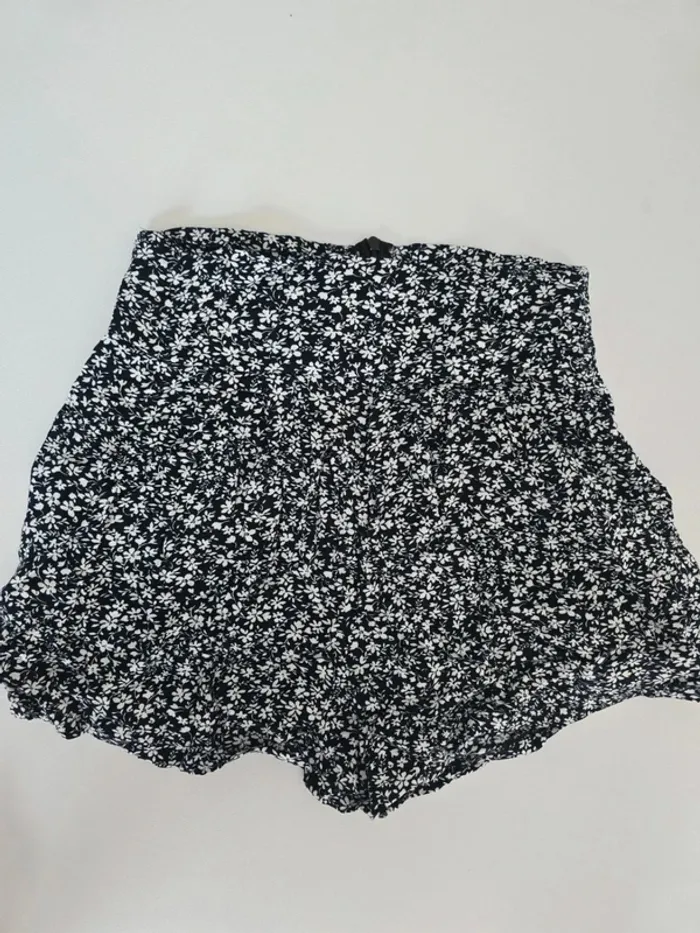 Short fleurie taille haute - photo numéro 2