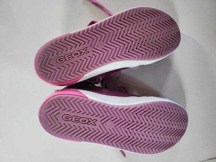 Baskets Geox Pokémon taille 34 - photo numéro 6