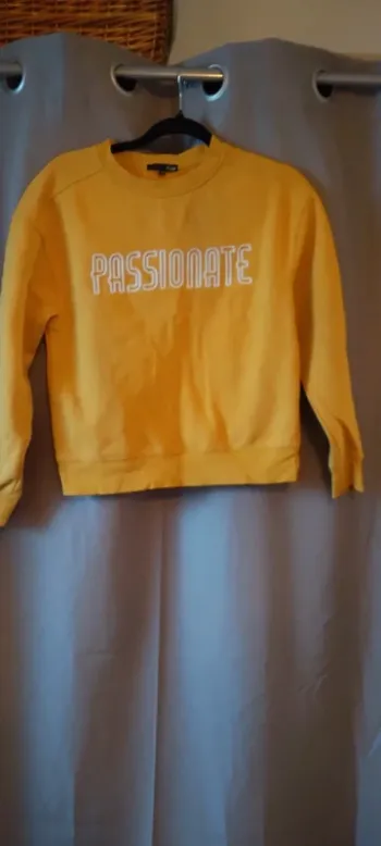 Pull court à la taille