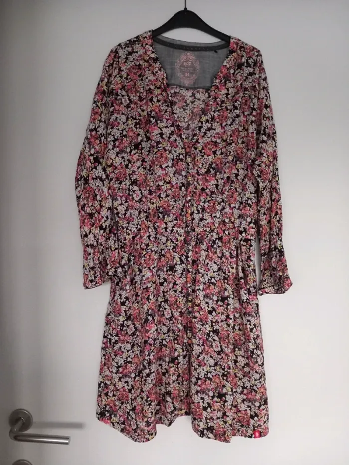 Jolie robe fleurie edc by Esprit