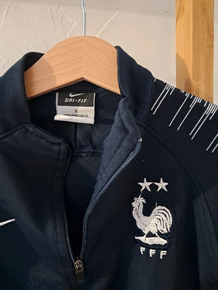 Ensemble équipe de France 🌟 🌟 Nike 3 ans état satisfaisant - photo numéro 3
