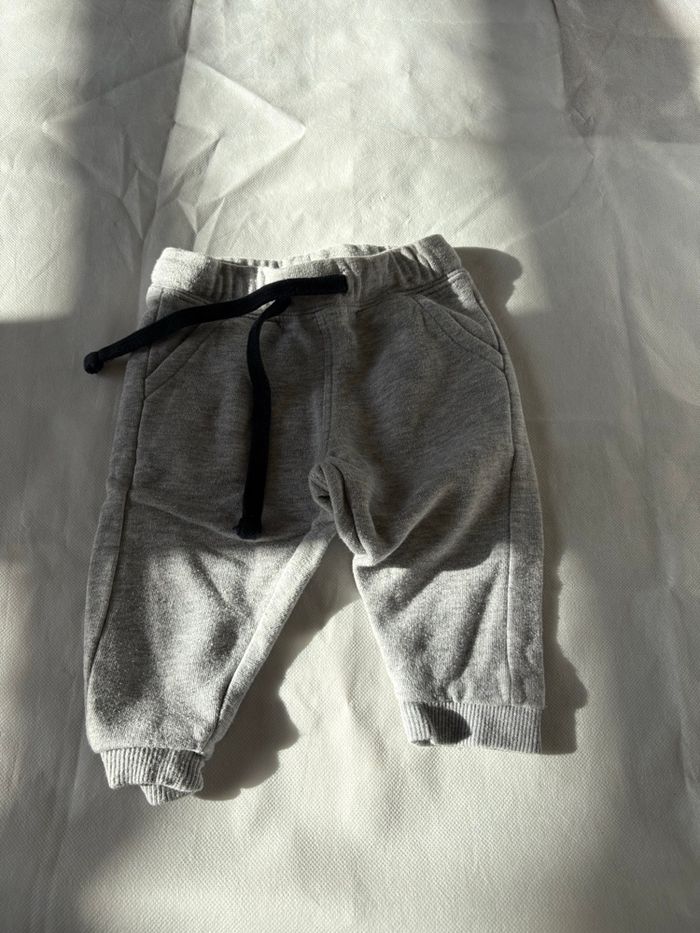 Pantalons 6 mois - photo numéro 7