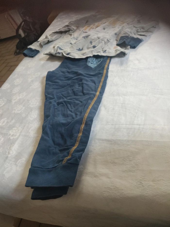 Pyjama garçon 5-6ans 116cm sur etiquette - photo numéro 2