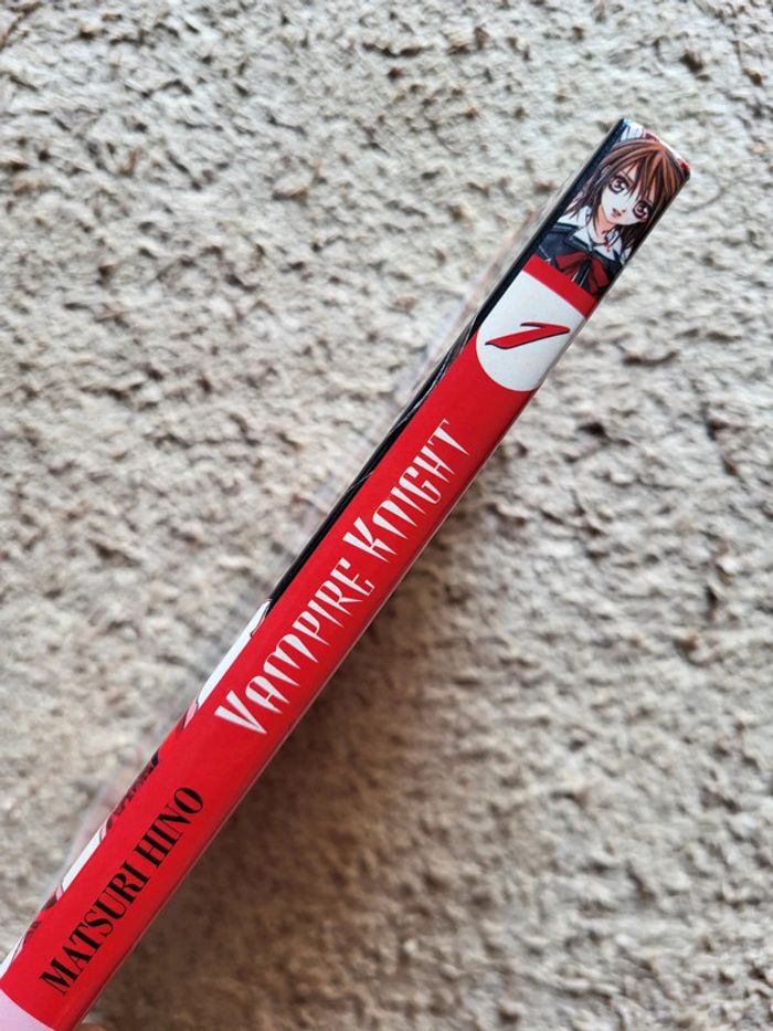 Vampire Knight Tome 1 - Manga de Matsuri Hino - photo numéro 4