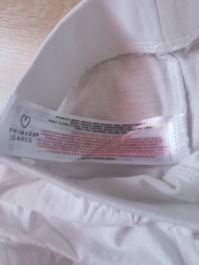 Lot de 2 shorts Primark 6-9 mois 1euro - photo numéro 4