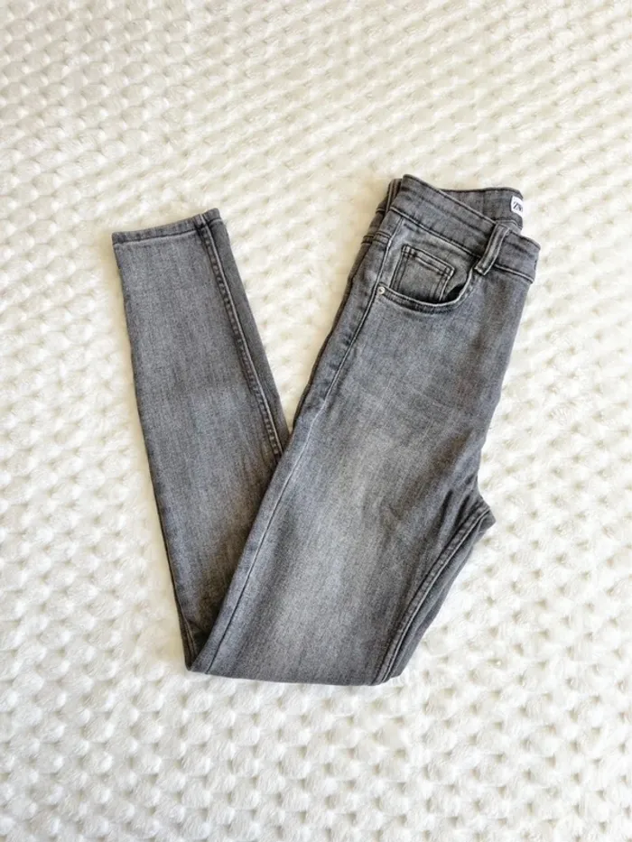Jean gris Zara