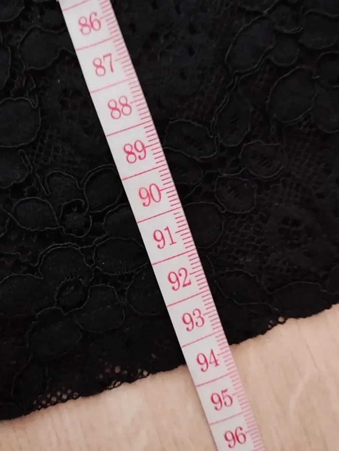 Robe Yumi taille 44 effet dentelle - photo numéro 9