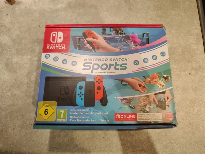 Nintendo Switch 32 Go Console avec Paire de Joy-Con - photo numéro 4
