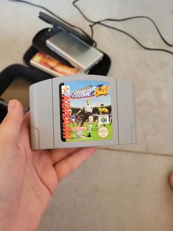 Jeu vidéo Nintendo 64 konami superstar soccer 64 international
