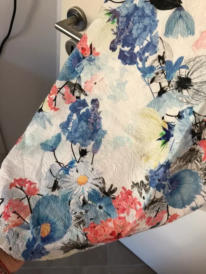 Robe blanche à fleurs matière texturée Sinéquanone taille S - photo numéro 6