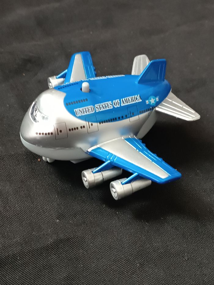 Avion métal - photo numéro 2