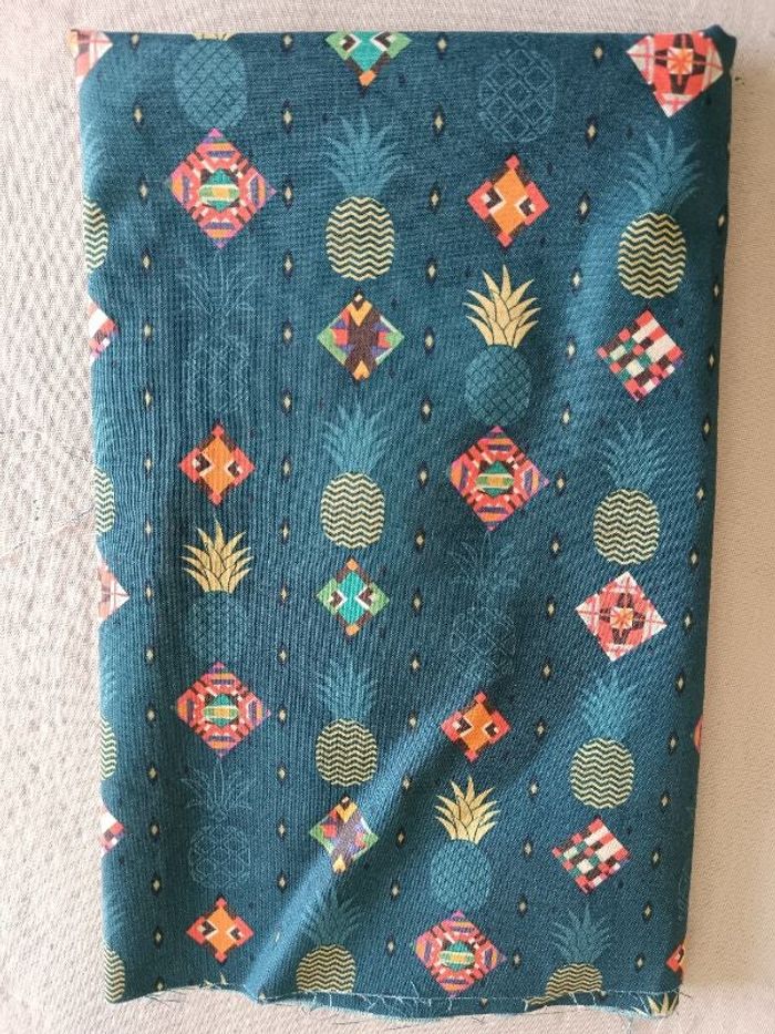 Tissu motif ananas neuf