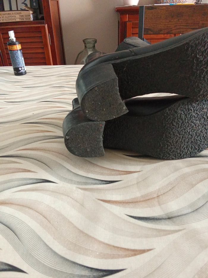 Bottines à talons noires en cuir Kickers 39 - photo numéro 7