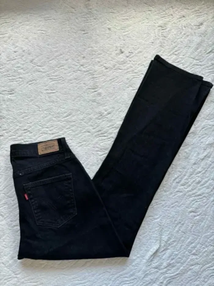 Jean Levi’s Curvy Cut bootcut évasé femme Noir US 8M / FR 38-40 Rare modèle US 2000s y2k