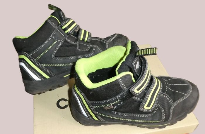 Bottines hiver T. 31 Canadians très bon état - photo numéro 2