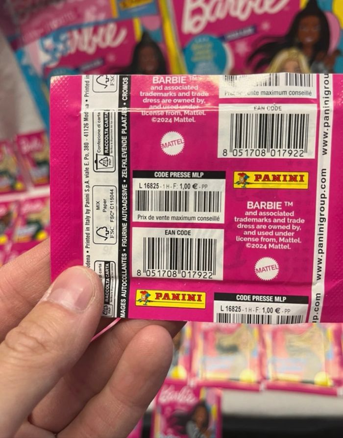 Kit panini stickers BARBIE neuf - photo numéro 6