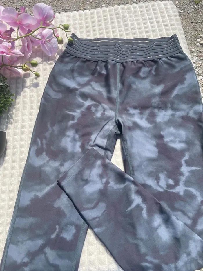 Legging sport motifs Tei & Dei  Taille L, élastique à la taille