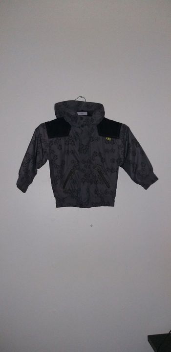 Manteau / blouson à capuche