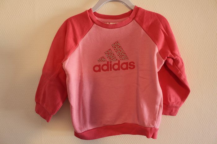 Ensemble jogging Adidas 18/24 mois