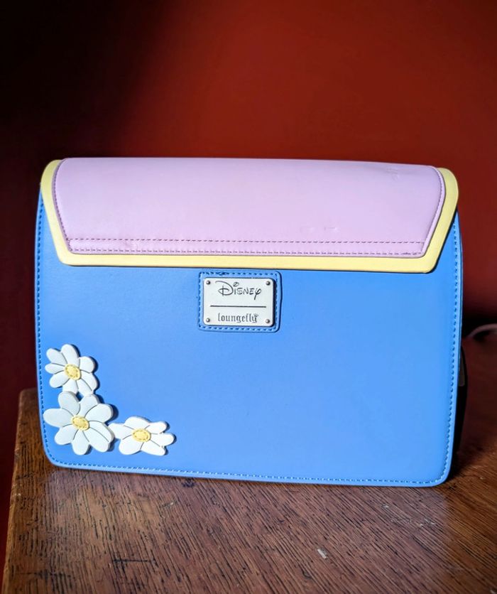 Loungefly Alice pastel fleur - photo numéro 3